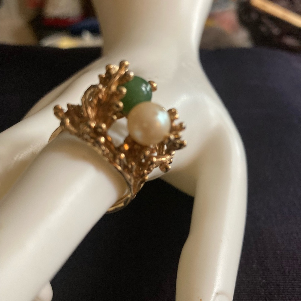 Mid-Century Jade & Pearl Nest Cocktail Ring